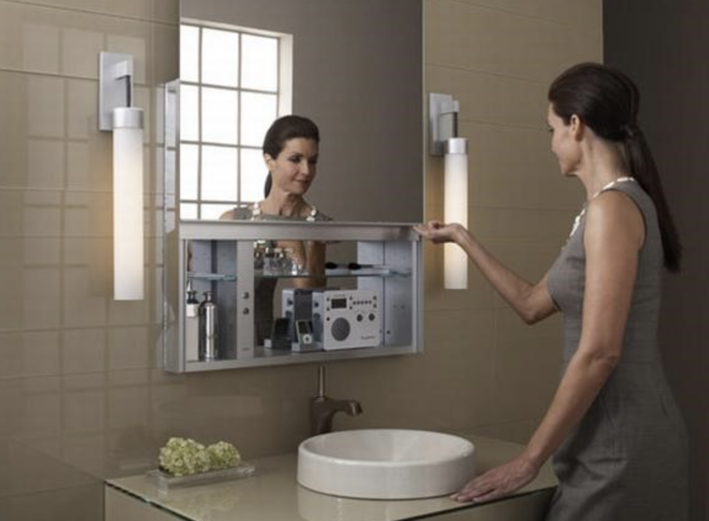 4 Reasons to Frame Your Bathroom Mirror