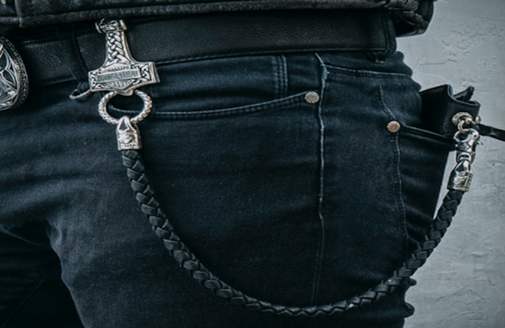 Is a Wallet Chain a Good Fit for Your Style?