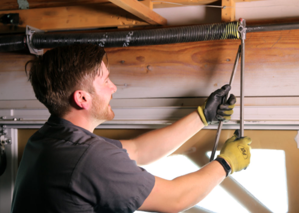 Check for These Signs to Know If Your Garage Door Needs Servicing