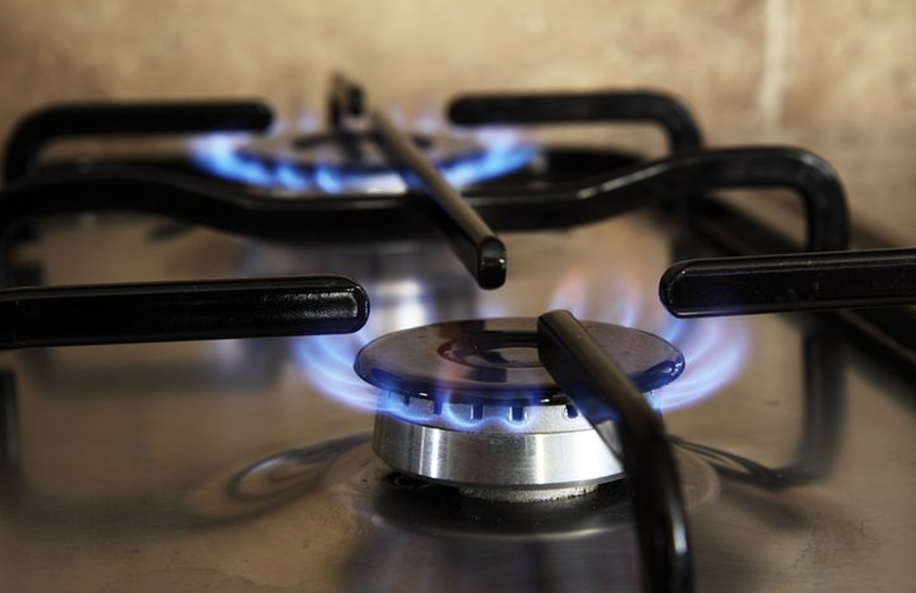 Does Your Commercial Kitchen Have a Gas Leak? Don’t Ignore these 5 Tell-tale Signs