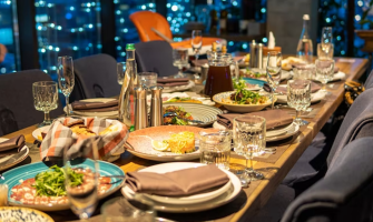 3 Tried and Tested Tips to Successfully Host Your First Dinner Party