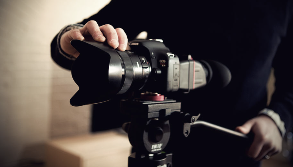 THE BENEFITS OF WORKING WITH A PROFESSIONAL VIDEO PRODUCTION TEAM