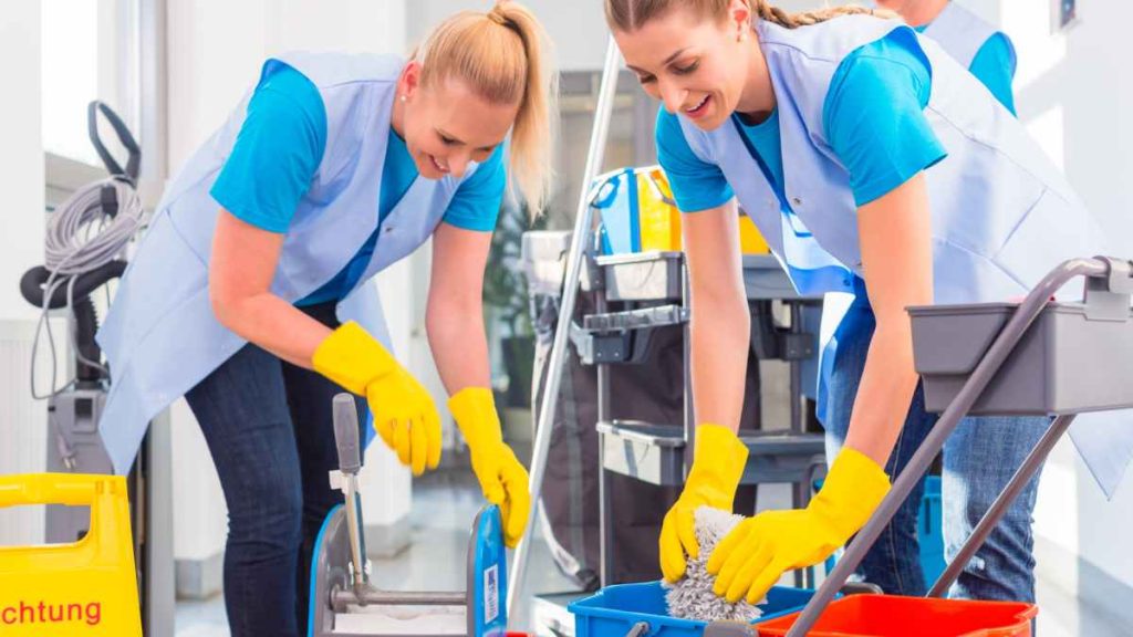 Qualities to Look Out for When Hiring a Commercial Cleaning Service