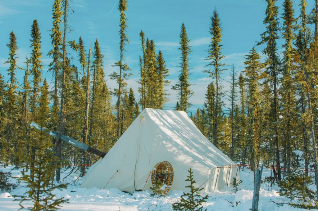 Top Features to Check When Buying a Winter Tent